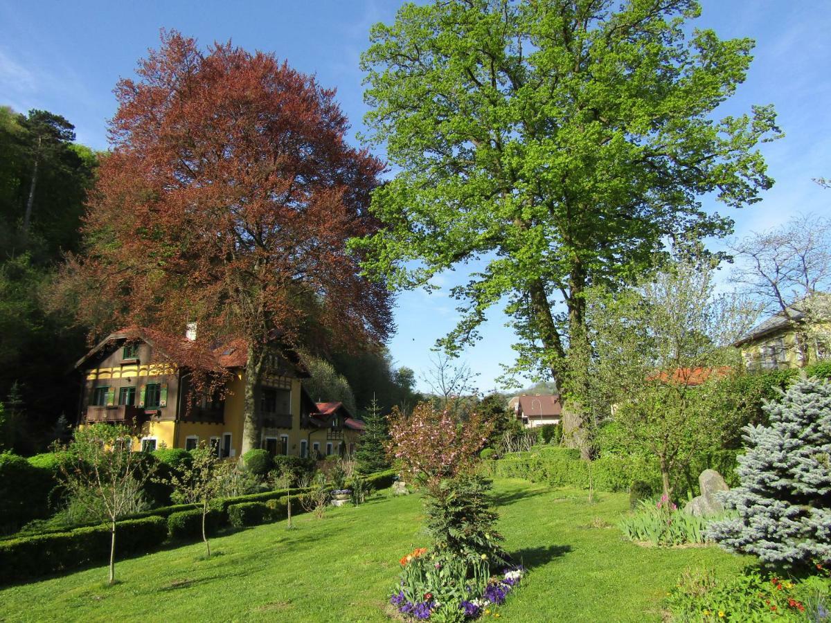 Villa Kreuthhof Appartements Klosterneuburg Bagian luar foto