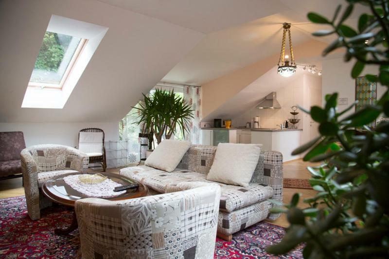 Villa Kreuthhof Appartements Klosterneuburg Bagian luar foto