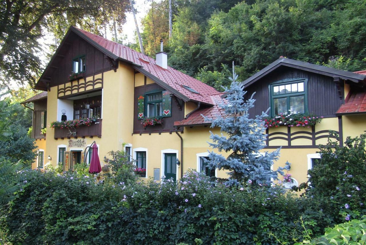 Villa Kreuthhof Appartements Klosterneuburg Bagian luar foto